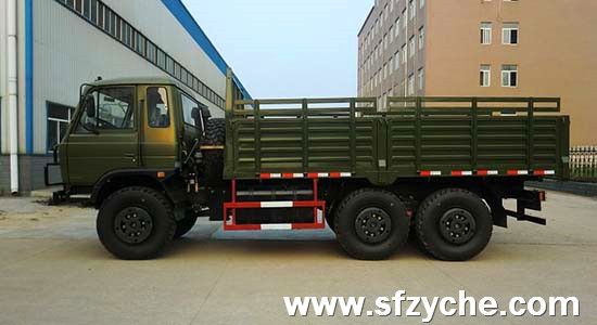 六驅(qū)沙漠越野車(chē)