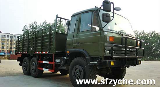 六驅(qū)沙漠越野車(chē)