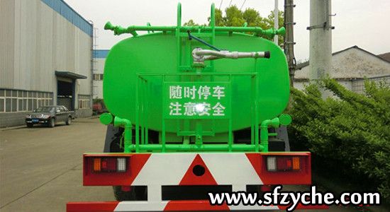 東風(fēng)六驅(qū)園林綠化噴灑車