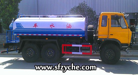 東風(fēng)六驅(qū)沙漠綠化車