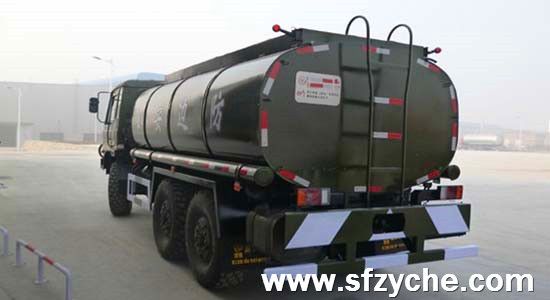 東風(fēng)六驅(qū)8方油罐車