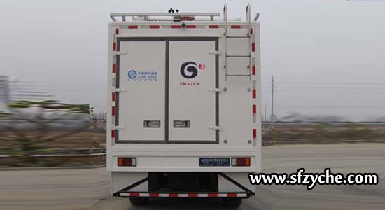 東風(fēng)六驅(qū)移動(dòng)通信車