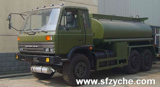 東風(fēng)六驅(qū)運(yùn)油車