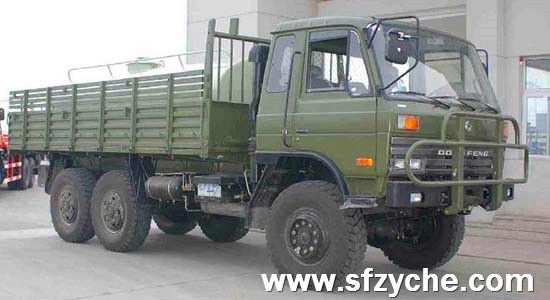 EQ2102G型六驅(qū)軍車