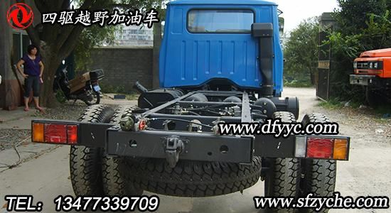 DLQ5110GJYL4型四驅(qū)越野加油車