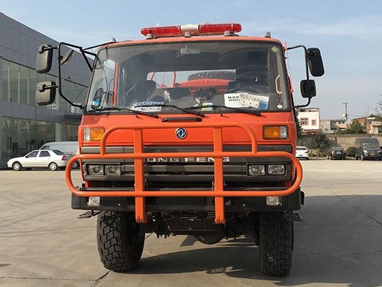 東風老款六驅(qū)越野8方消防灑水車