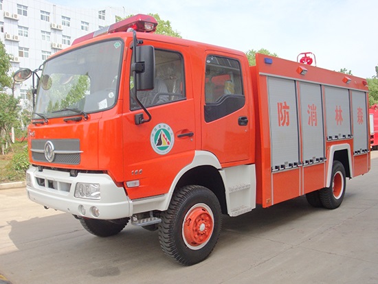 東風(fēng)天錦四驅(qū)越野水罐消防車
