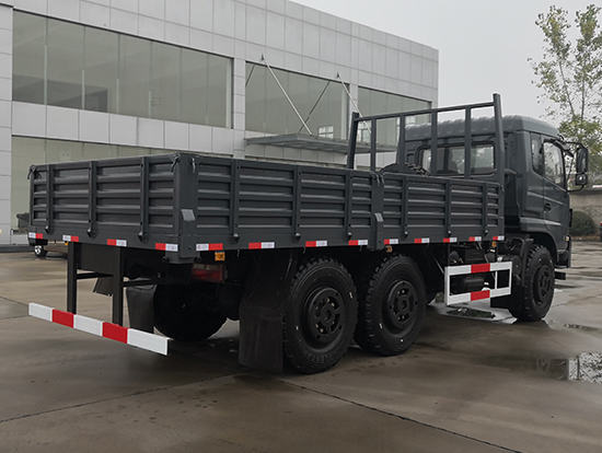 東風新款六驅越野貨車