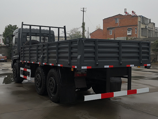 東風新款六驅越野貨車