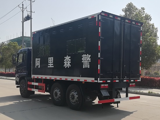 東風國五新款六驅越野廂式車