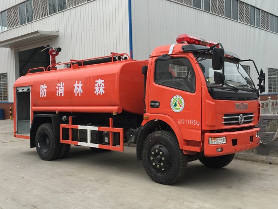 東風(fēng)大多利卡森林消防灑水車