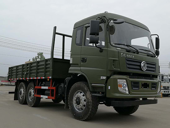 東風(fēng)六驅(qū)越野卡車