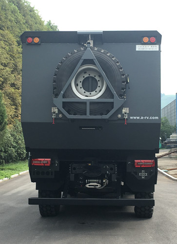 德國曼雙排四驅(qū)越野房車