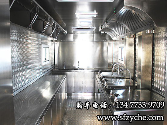 300人自行式炊事車(4×4)驅(qū)動