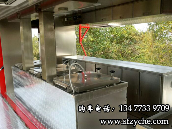 300人自行式炊事車(4×4)驅(qū)動